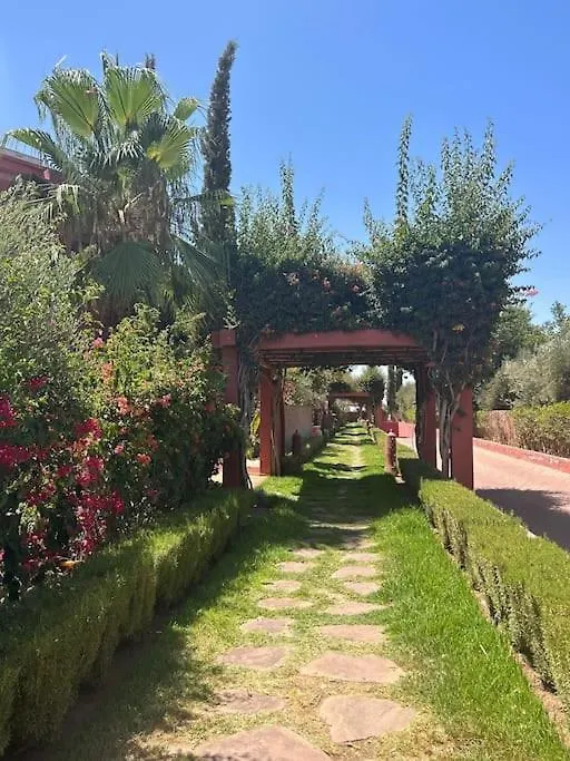 Apartamento Appartement En Rez De Jardin Avec Piscine Marraquexe